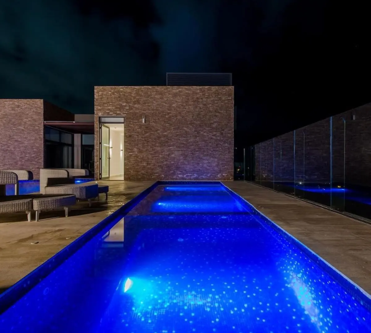 Condos With Private Jacuzzi And Shared Ocean View Roof Pool Playa del Carmen 0*,